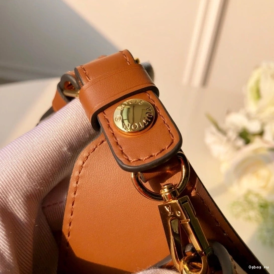 Show） Belt Spring Bag（2019 Louis Vuitton 0725